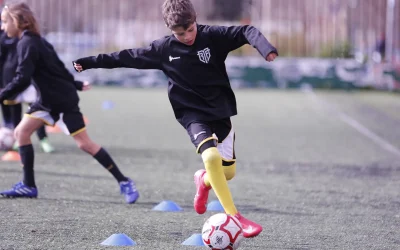 Cómo jugar con las dos piernas: guía para jóvenes futbolistas