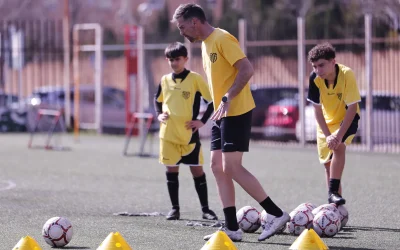 Padres en el fútbol base: cómo ayudar a tu hijo a mejorar sin presionarle