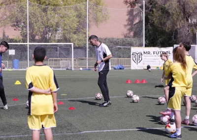 Sesión de tecnificación de fútbol en Alcalá de Henares